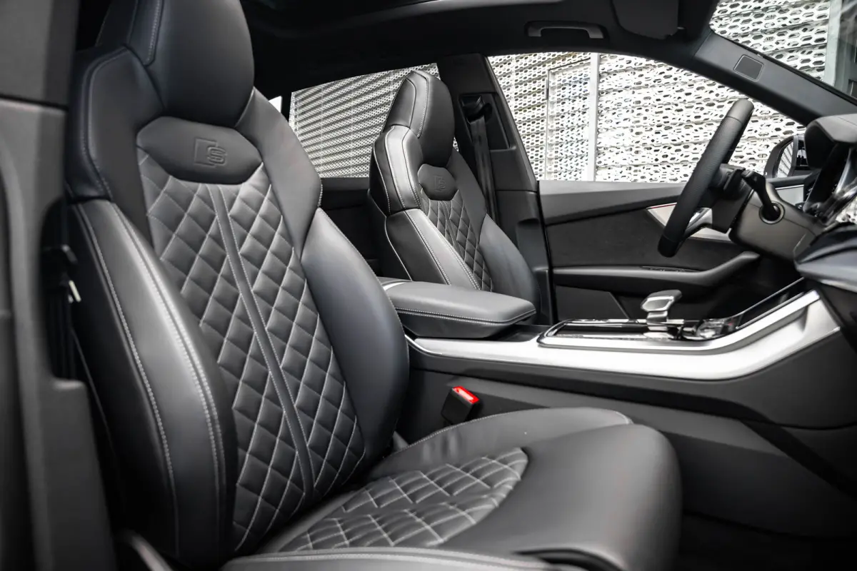 55 TFSI e quattro Pro Line Advanced| Panoramadak | Nachtzichtassistent | B&O | Vierwielbesturing | HUD | | Panoramadak | Nachtzichtassistent | B&O | Vierwielbesturing | HUD |