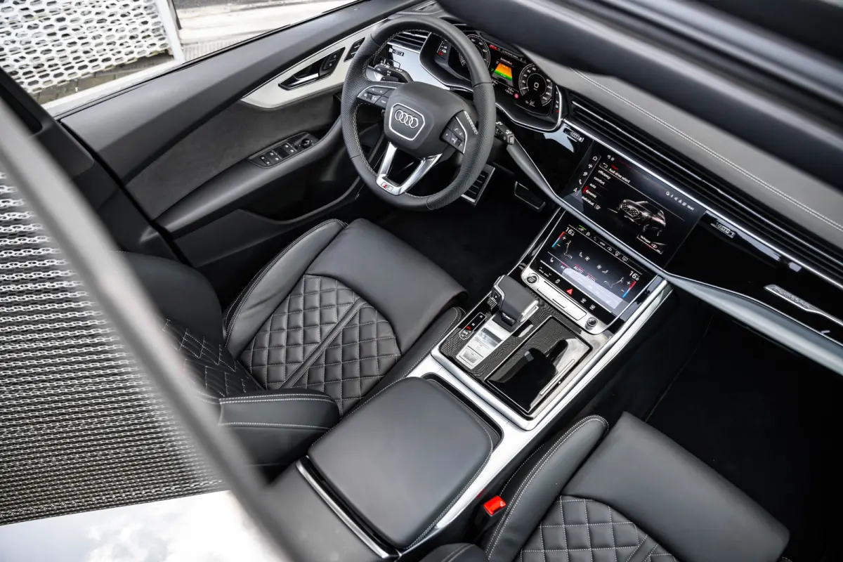 55 TFSI e quattro Pro Line Advanced| Panoramadak | Nachtzichtassistent | B&O | Vierwielbesturing | HUD | | Panoramadak | Nachtzichtassistent | B&O | Vierwielbesturing | HUD |