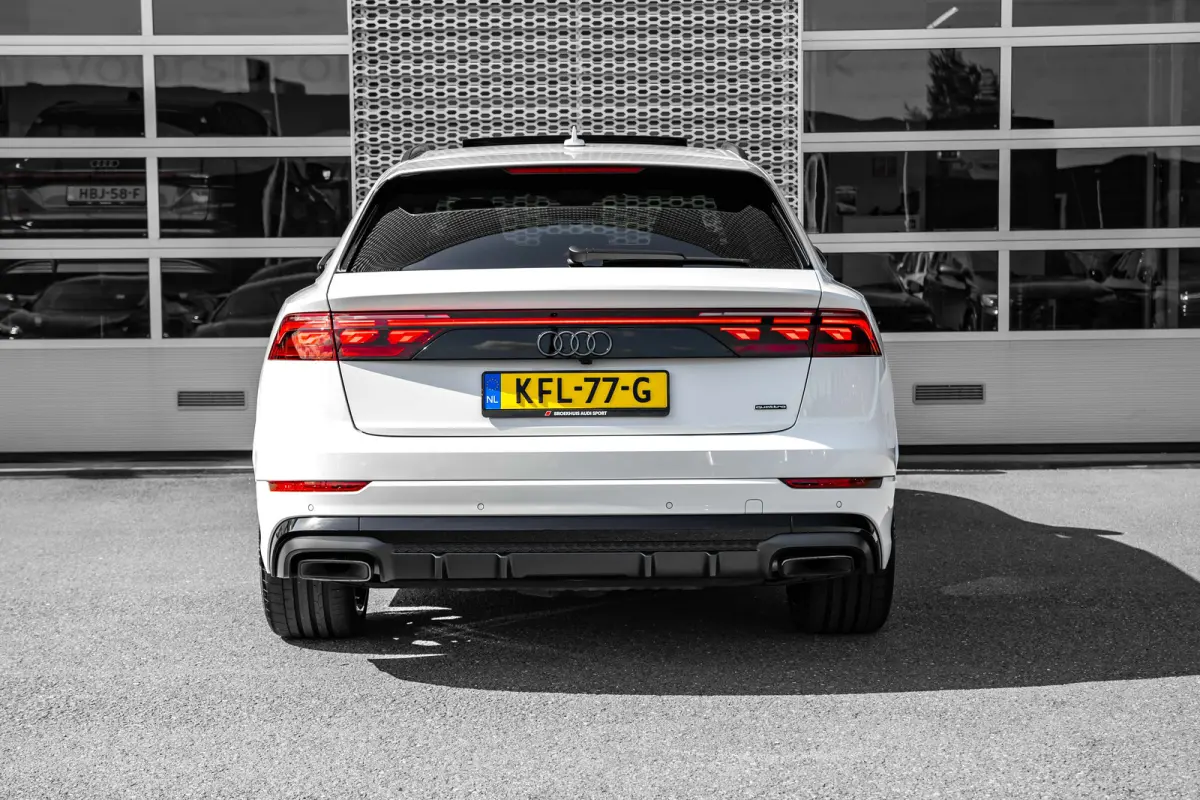 55 TFSI e quattro Pro Line Advanced| Panoramadak | Nachtzichtassistent | B&O | Vierwielbesturing | HUD | | Panoramadak | Nachtzichtassistent | B&O | Vierwielbesturing | HUD |