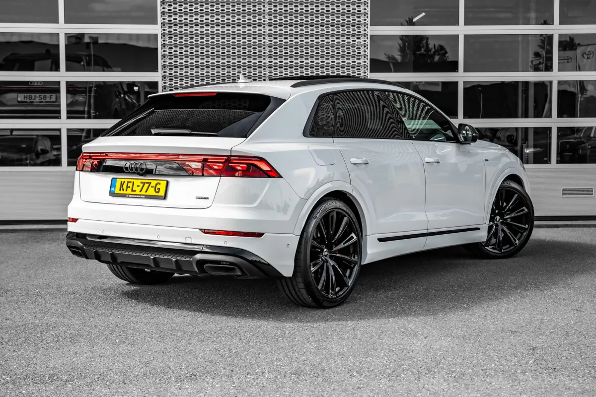 55 TFSI e quattro Pro Line Advanced| Panoramadak | Nachtzichtassistent | B&O | Vierwielbesturing | HUD | | Panoramadak | Nachtzichtassistent | B&O | Vierwielbesturing | HUD |