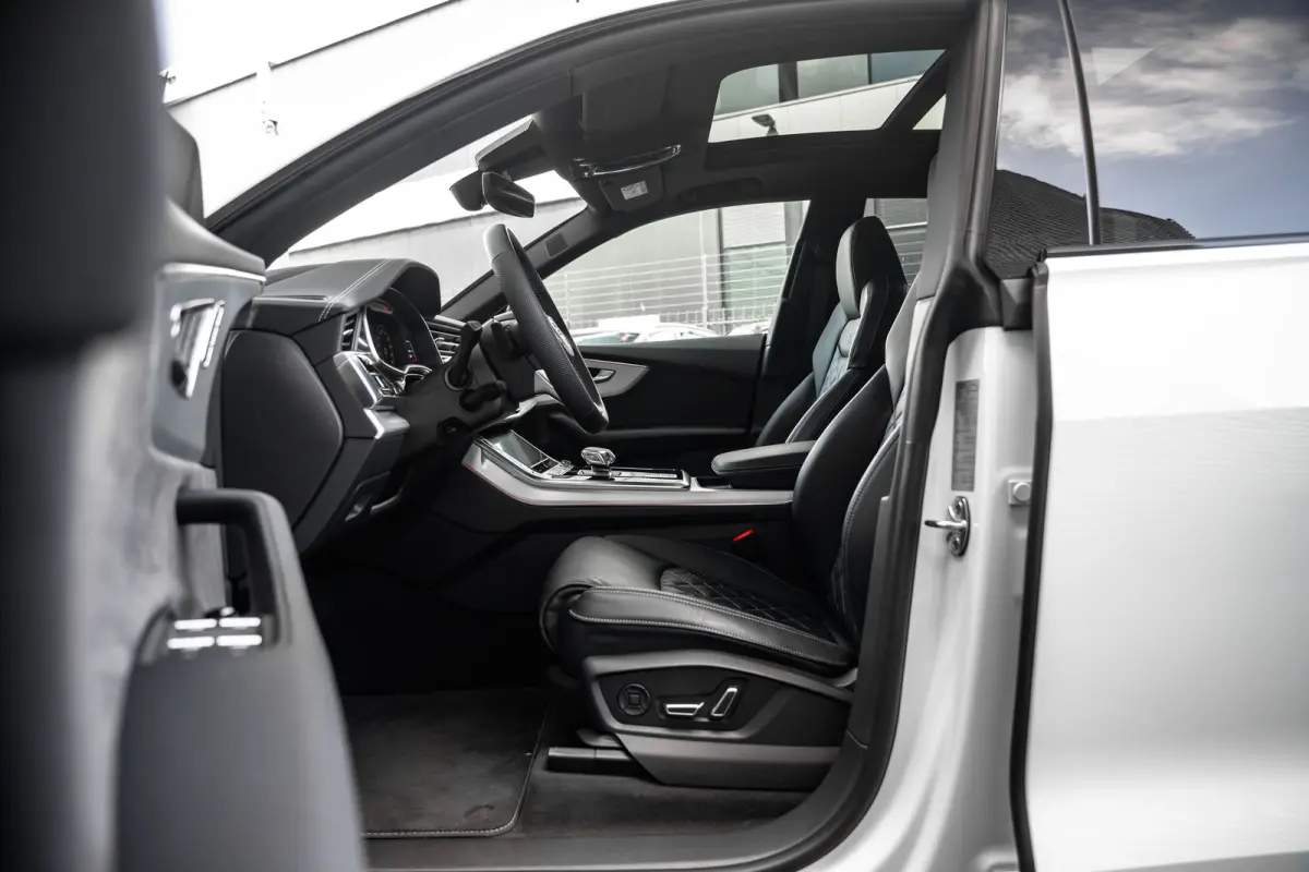 55 TFSI e quattro Pro Line Advanced| Panoramadak | Nachtzichtassistent | B&O | Vierwielbesturing | HUD | | Panoramadak | Nachtzichtassistent | B&O | Vierwielbesturing | HUD |