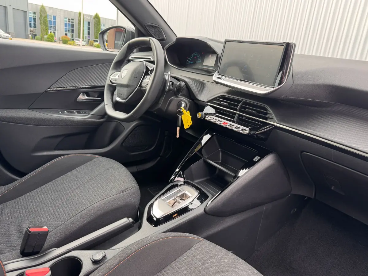 1.2 Hybrid 136PK Style Automaat | Draadloze Apple Carplay / Android Auto | Dab Ontvanger | Cruise Control | | Bluetooth telefoonvoorbereiding | Bots waarschuwing systeem | Elektronisch Stabi