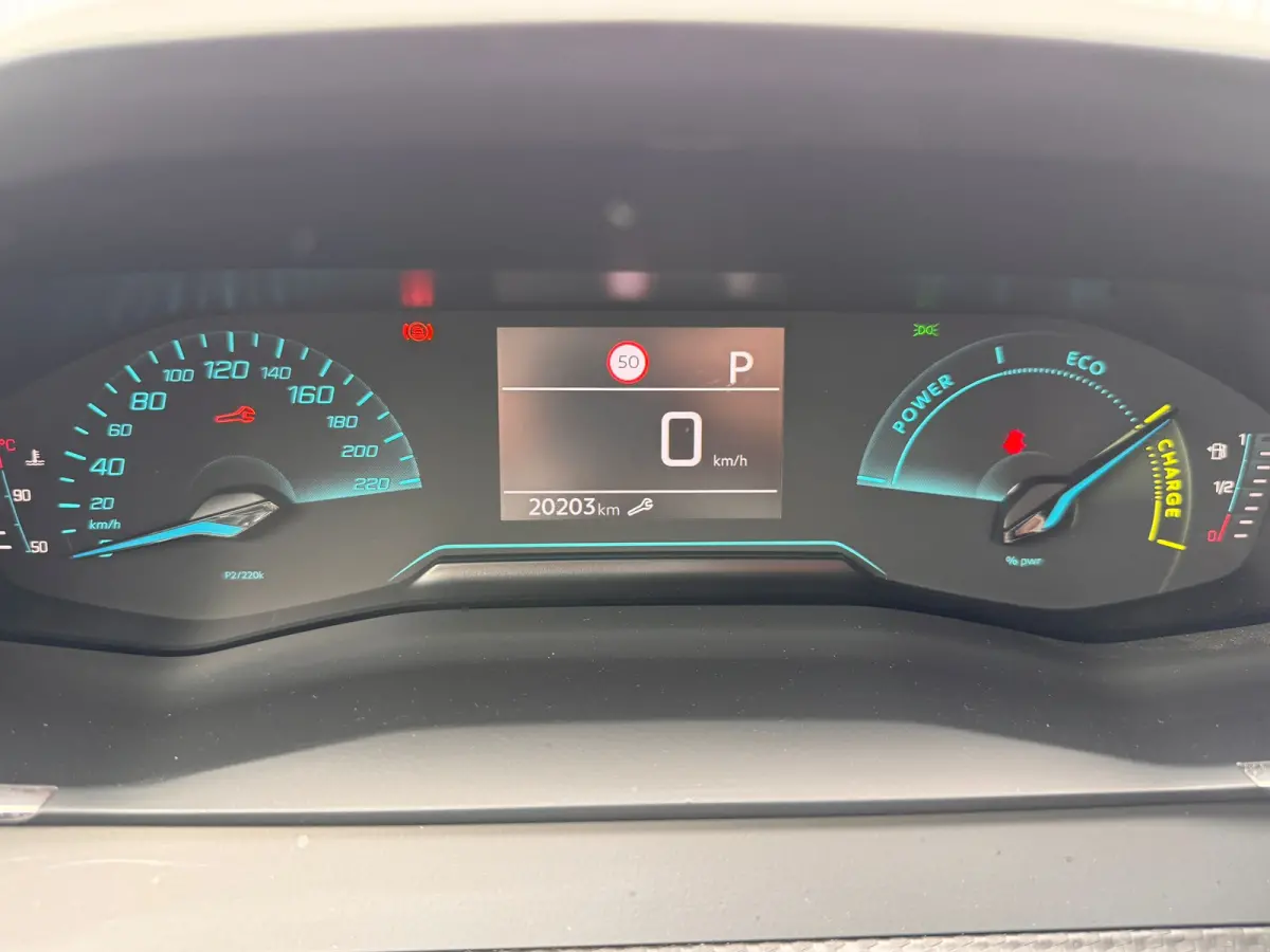 1.2 Hybrid 136PK Style Automaat | Draadloze Apple Carplay / Android Auto | Dab Ontvanger | Cruise Control | | Bluetooth telefoonvoorbereiding | Bots waarschuwing systeem | Elektronisch Stabi