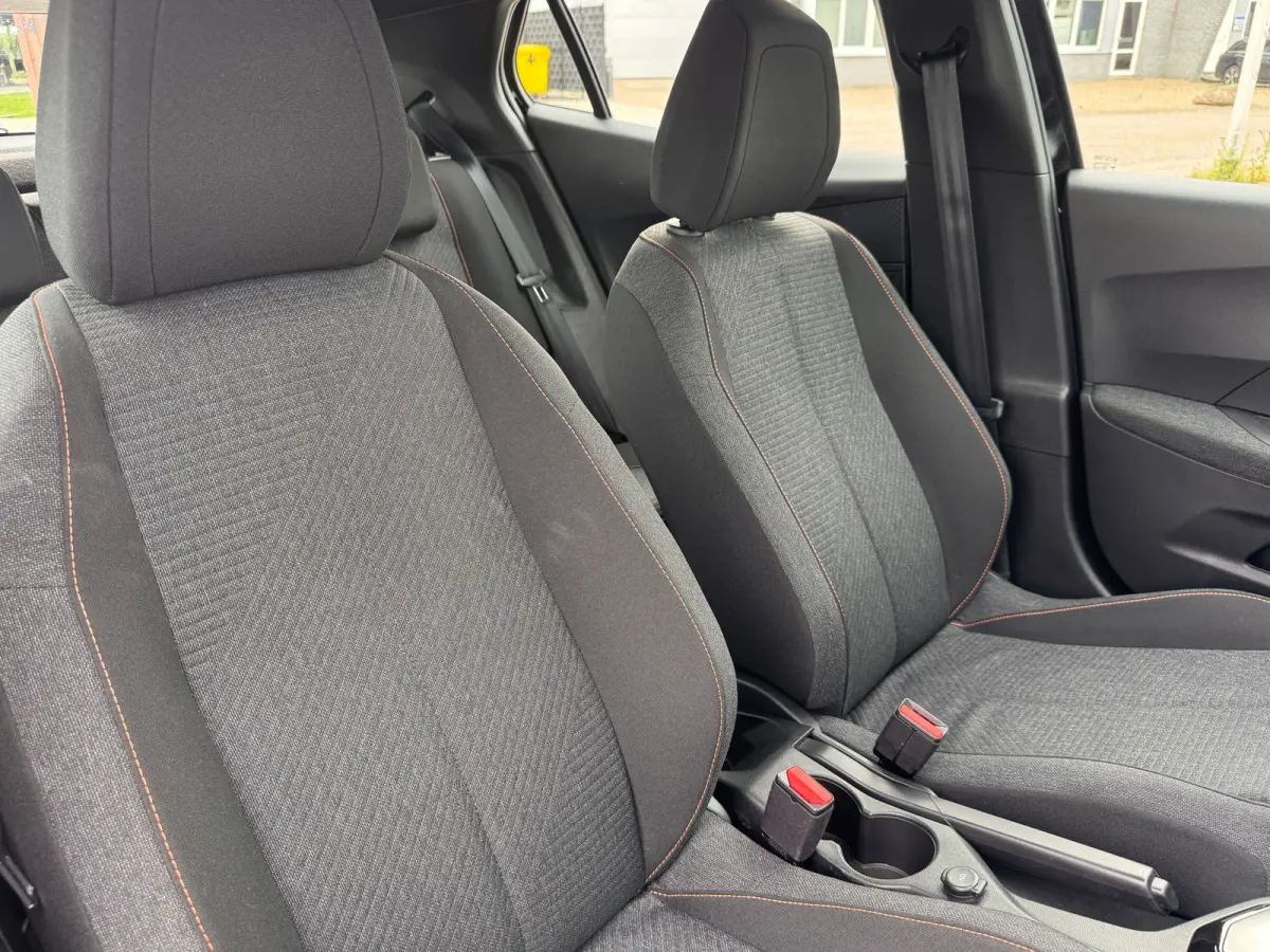 1.2 Hybrid 136PK Style Automaat | Draadloze Apple Carplay / Android Auto | Dab Ontvanger | Cruise Control | | Bluetooth telefoonvoorbereiding | Bots waarschuwing systeem | Elektronisch Stabi