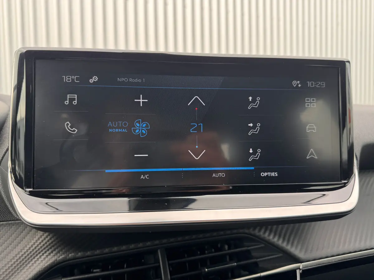 1.2 Hybrid 136PK Style Automaat | Draadloze Apple Carplay / Android Auto | Dab Ontvanger | Cruise Control | | Bluetooth telefoonvoorbereiding | Bots waarschuwing systeem | Elektronisch Stabi