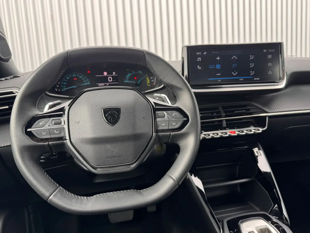 1.2 Hybrid 136PK Style Automaat | Draadloze Apple Carplay / Android Auto | Dab Ontvanger | Cruise Control | | Bluetooth telefoonvoorbereiding | Bots waarschuwing systeem | Elektronisch Stabi