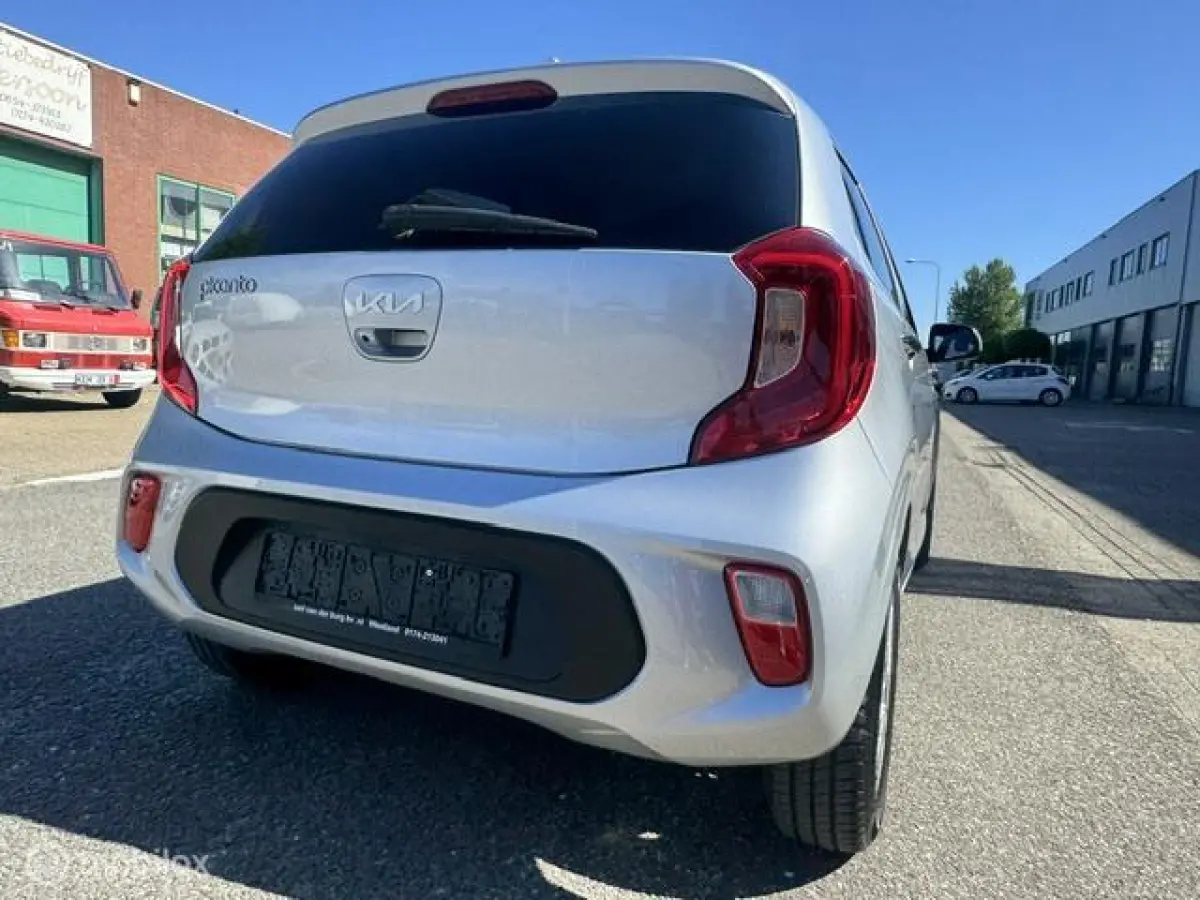 1.0 DPi Dynamic Edition - Stoel & Stuurverwarming, Navigatie via Carplay, Camera achter, Airco, Electr ramen en spiegels, Deurvergr. met afst.diening, Priveglas, Sport Velgen