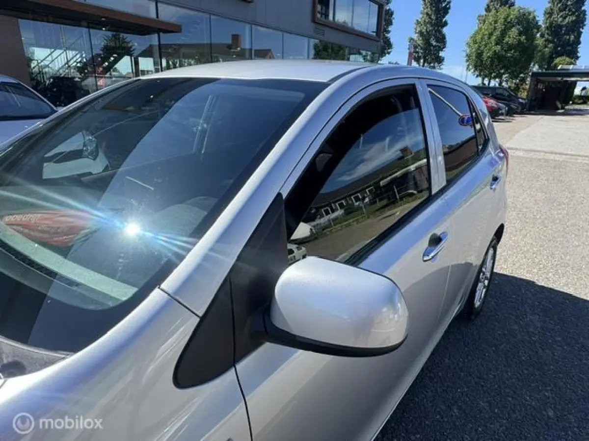 1.0 DPi Dynamic Edition - Stoel & Stuurverwarming, Navigatie via Carplay, Camera achter, Airco, Electr ramen en spiegels, Deurvergr. met afst.diening, Priveglas, Sport Velgen