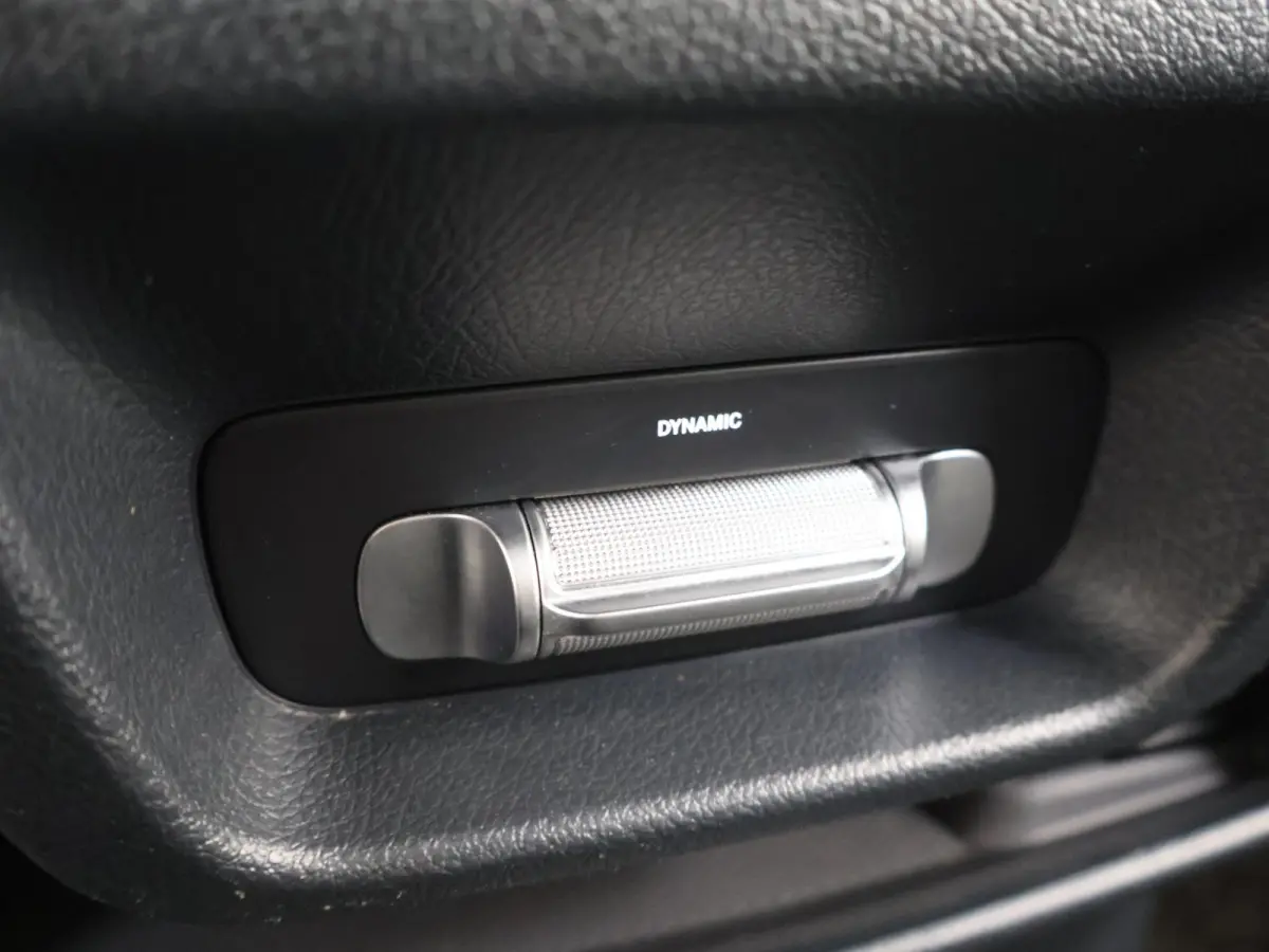 116 CDI | Aut. | Lang L2 | Parkeercamera | Navigatie | 3-zits | Dodehoekwaarschuwing | Achterdeuren 270° | Airco | Stoelverwarming | Spiegelpakket | Certified