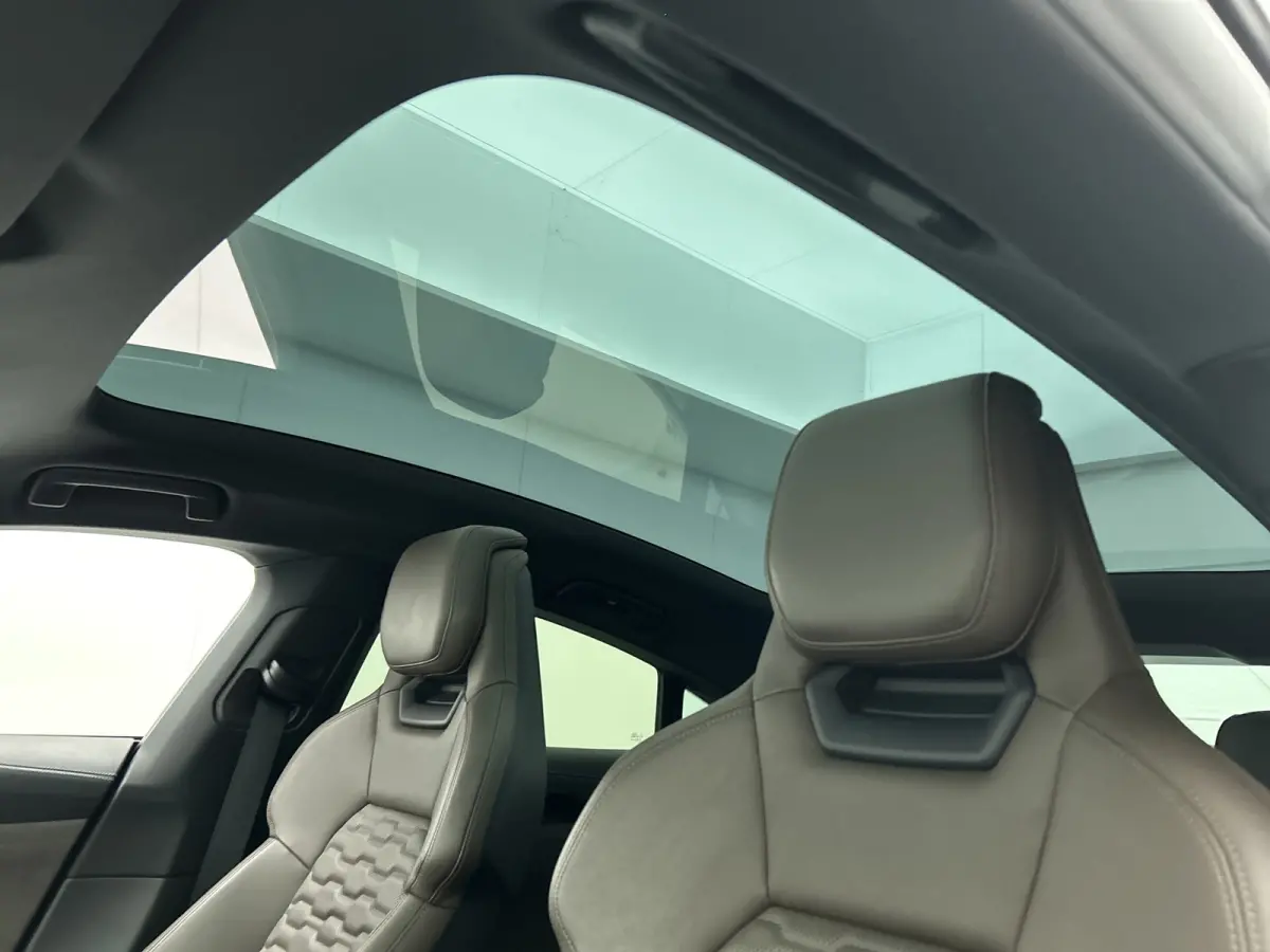 93 kWh VOLL! AANBIEDING!! (NL-auto, Dealer OndH, Pano, B&O, Luchtvering, Head-up, 360 Camera, StoelVerkoeling, Etc)