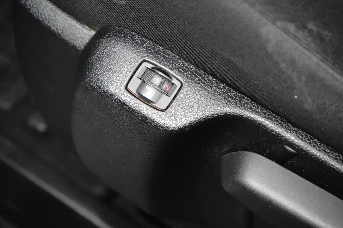 gesloten Bestelwagen Basis L (L3) AUTOMAAT - BETIMMERING - NAVI BY APP