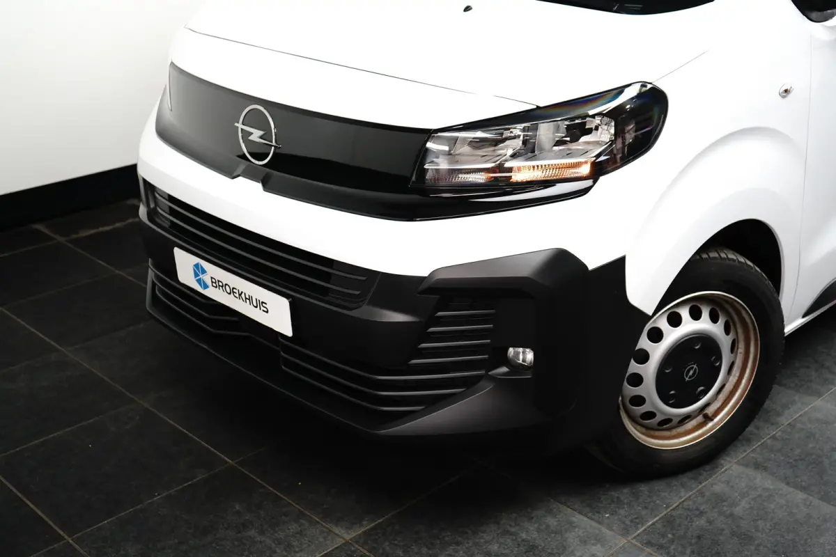 gesloten Bestelwagen Basis L (L3) AUTOMAAT - BETIMMERING - NAVI BY APP