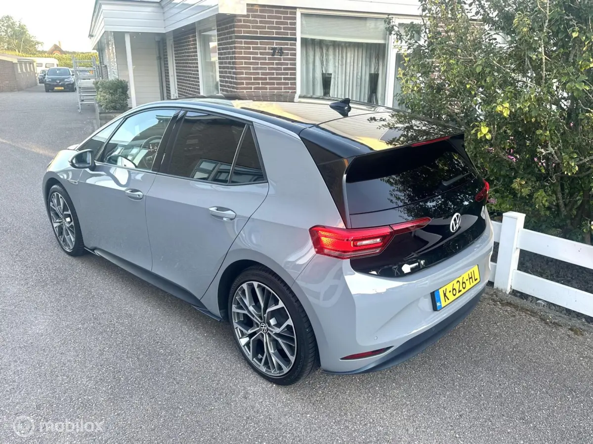 First Plus 58 kWh SOH 91,29% MATRIX LED VERLICHTING ACHTERUITRIJ CAMERA STEUNHAAK CARPLAY ADAPTIVE CRUISE CONTROLE!!