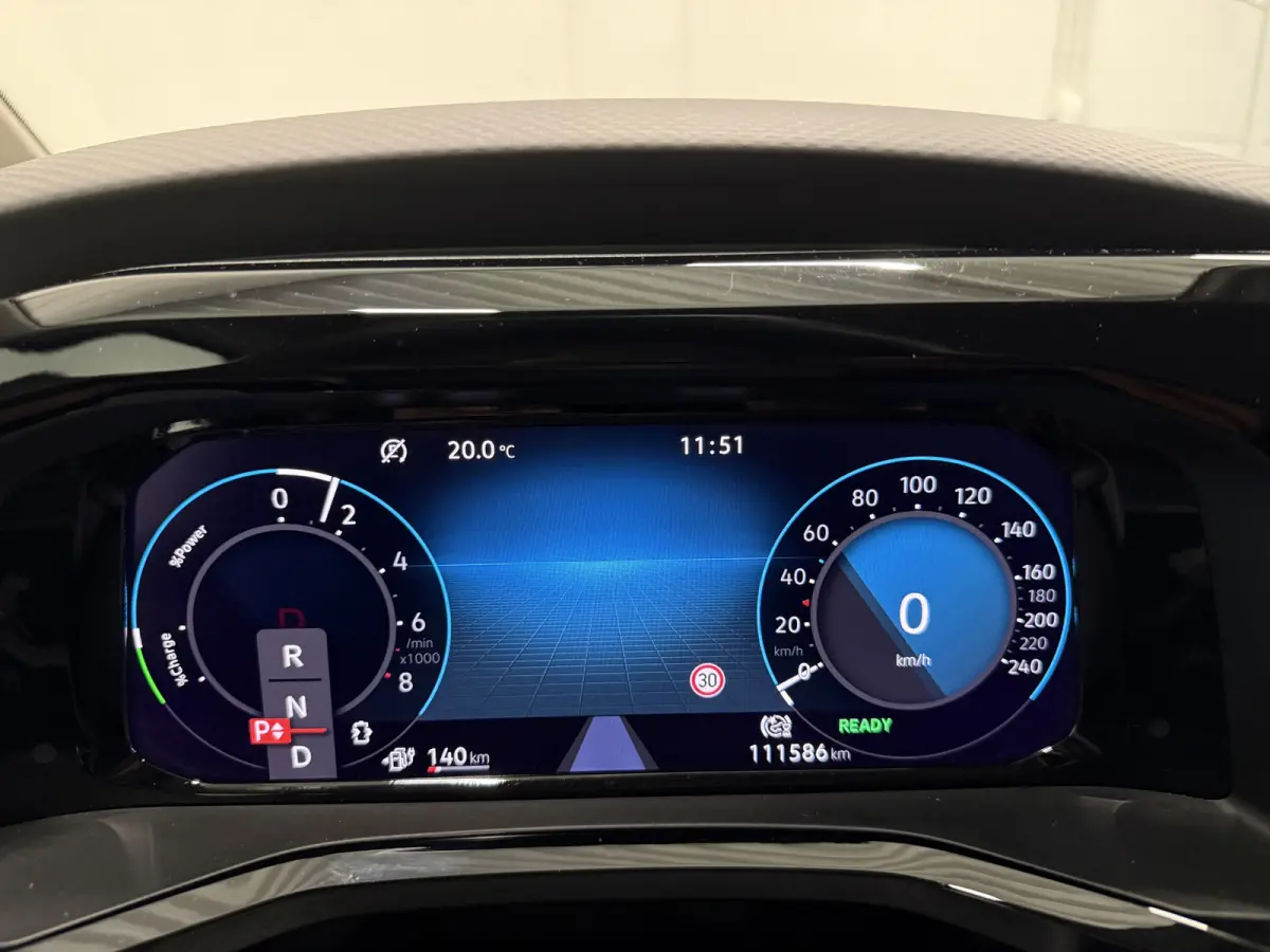 1.4 eHybrid Life 7p. TREKHAAK/ACC/ELECTR.SCHUIFDEUREN/SOH 92%/CAMERA/17"/CARPLAY/STOEL+STUURVERW/ELECTR.A.KLEP/PRIVACY/REFLEXSILBER/VOLLEDIG VW DEALER HISTORIE