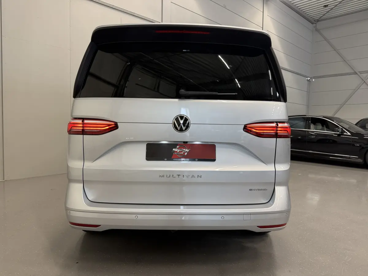 1.4 eHybrid Life 7p. TREKHAAK/ACC/ELECTR.SCHUIFDEUREN/SOH 92%/CAMERA/17"/CARPLAY/STOEL+STUURVERW/ELECTR.A.KLEP/PRIVACY/REFLEXSILBER/VOLLEDIG VW DEALER HISTORIE
