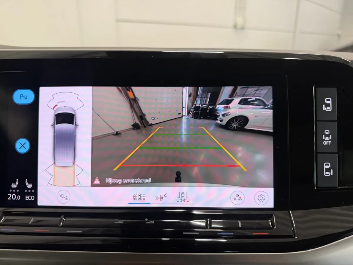 1.4 eHybrid Life 7p. TREKHAAK/ACC/ELECTR.SCHUIFDEUREN/SOH 92%/CAMERA/17"/CARPLAY/STOEL+STUURVERW/ELECTR.A.KLEP/PRIVACY/REFLEXSILBER/VOLLEDIG VW DEALER HISTORIE