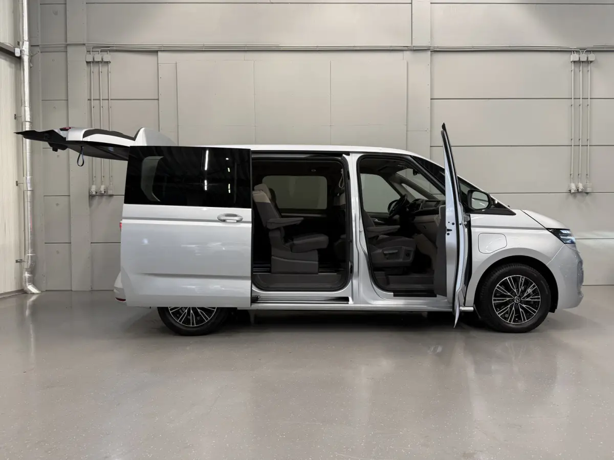 1.4 eHybrid Life 7p. TREKHAAK/ACC/ELECTR.SCHUIFDEUREN/SOH 92%/CAMERA/17"/CARPLAY/STOEL+STUURVERW/ELECTR.A.KLEP/PRIVACY/REFLEXSILBER/VOLLEDIG VW DEALER HISTORIE
