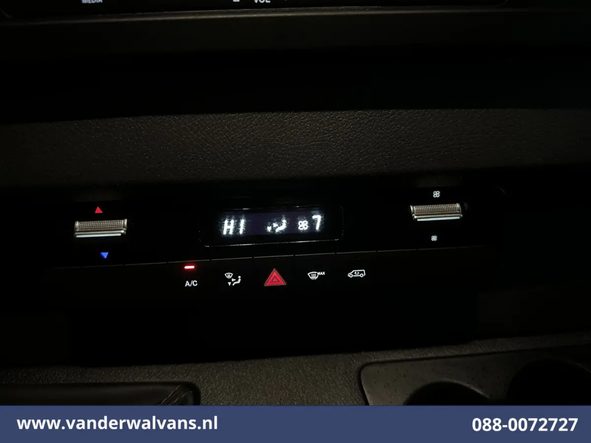 317 CDI 170pk L3H2 Euro6 Airco | Camera | Apple Carplay | Cruisecontrol Android Auto, Stoelverwarming, 270gr. Achterdeuren, Parkeersensoren, Bijrijdersbank