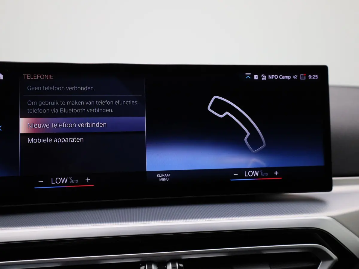318i M-sport Edition | Apple Carplay / Android Auto | Panoramadak | Stoelverwarming | Achteruitrijcamera | Parkeersensoren |