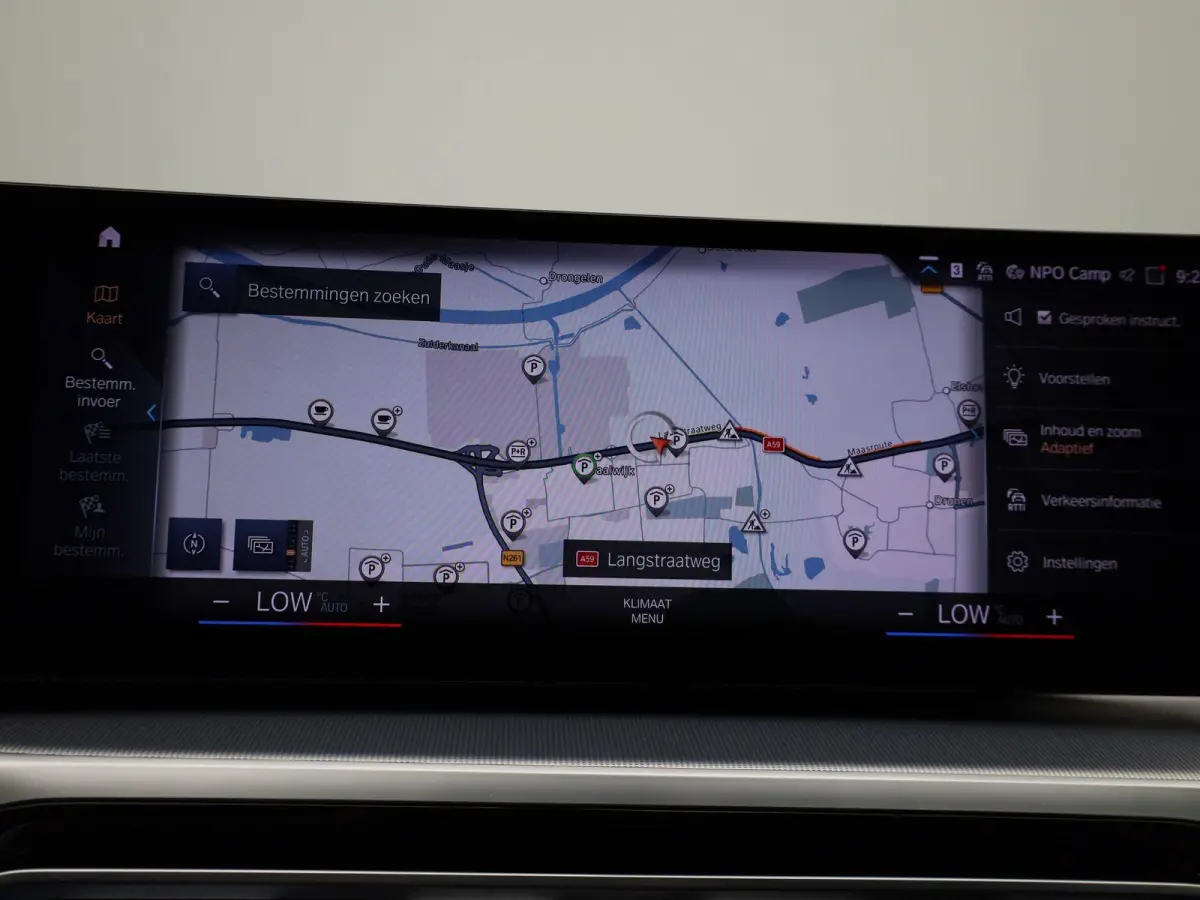 318i M-sport Edition | Apple Carplay / Android Auto | Panoramadak | Stoelverwarming | Achteruitrijcamera | Parkeersensoren |