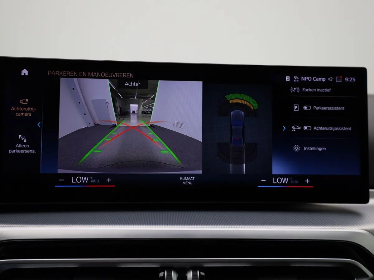 318i M-sport Edition | Apple Carplay / Android Auto | Panoramadak | Stoelverwarming | Achteruitrijcamera | Parkeersensoren |
