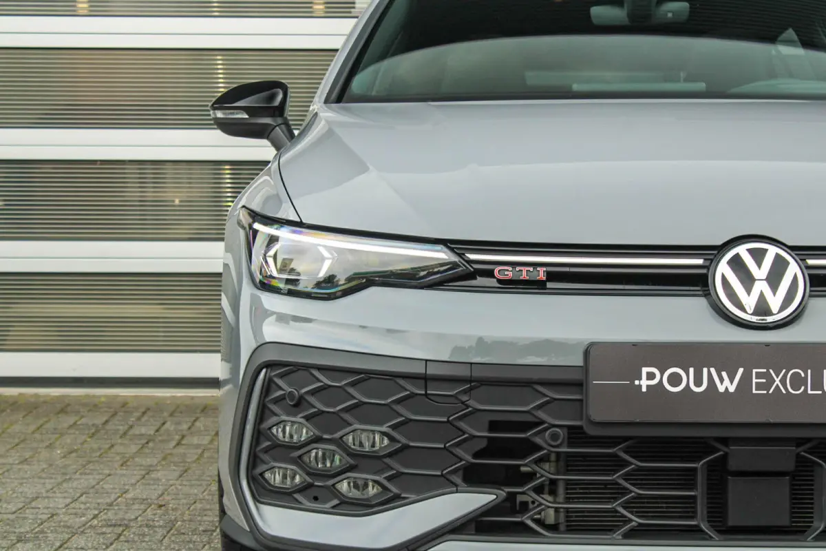 GTI 2.0 TSI 265pk DSG | DCC Onderstel | Panoramadak | Camera | 19" Estoril Velgen