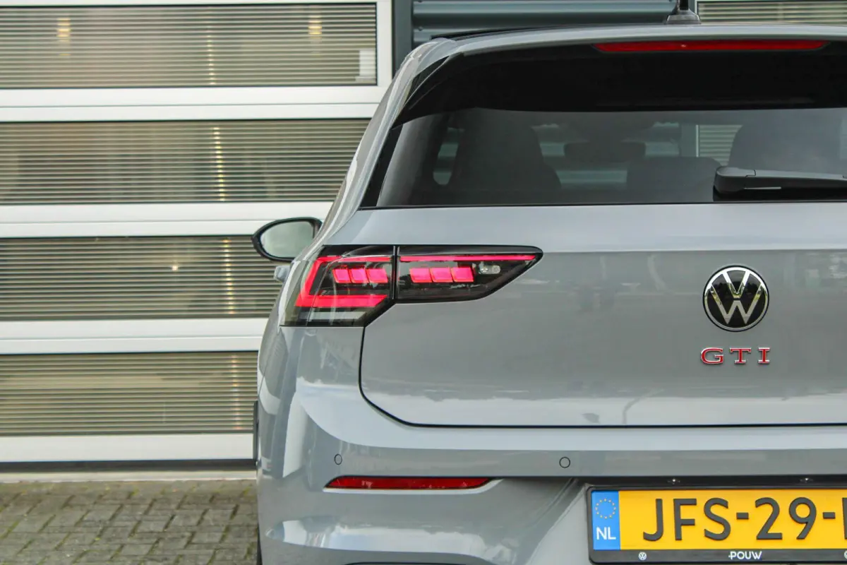 GTI 2.0 TSI 265pk DSG | DCC Onderstel | Panoramadak | Camera | 19" Estoril Velgen