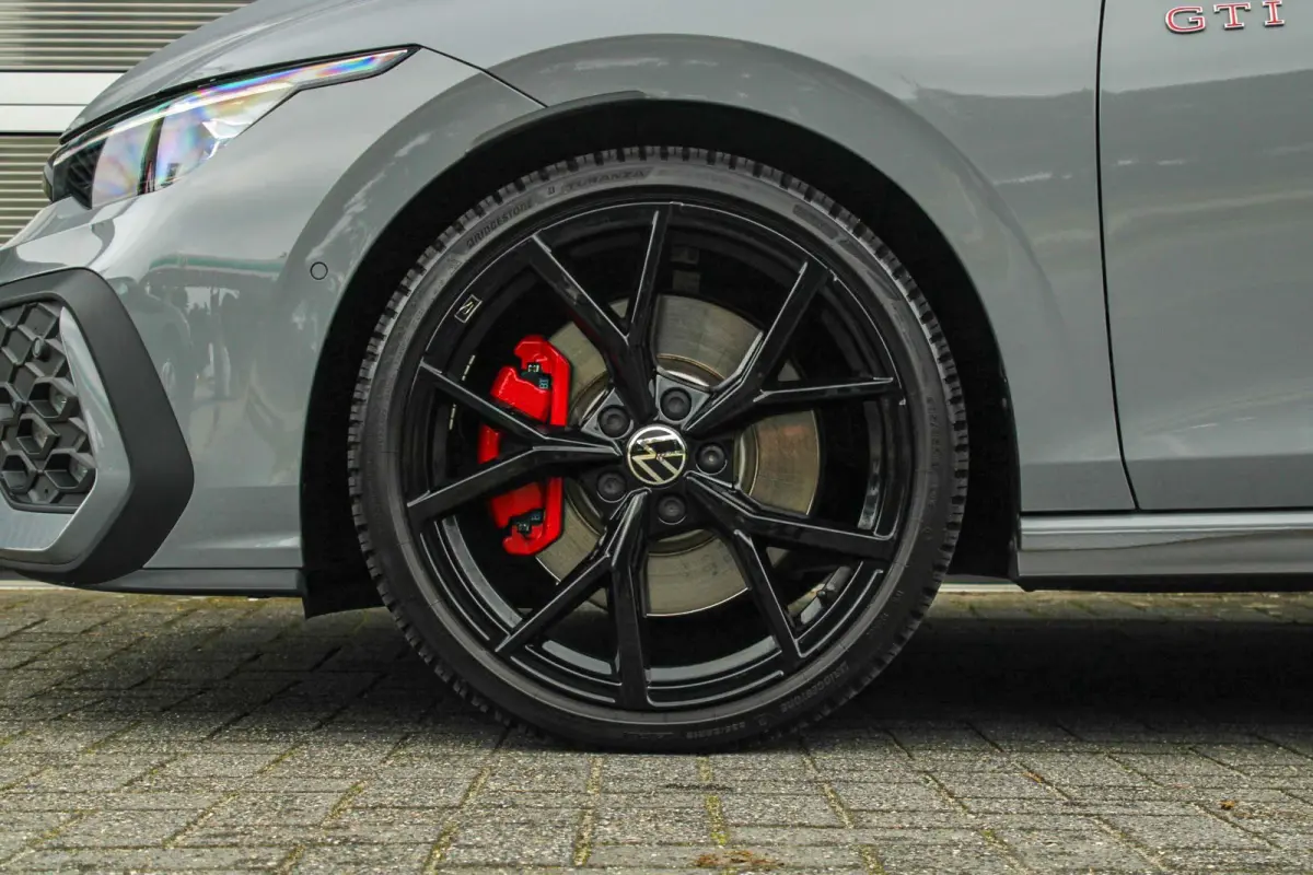 GTI 2.0 TSI 265pk DSG | DCC Onderstel | Panoramadak | Camera | 19" Estoril Velgen