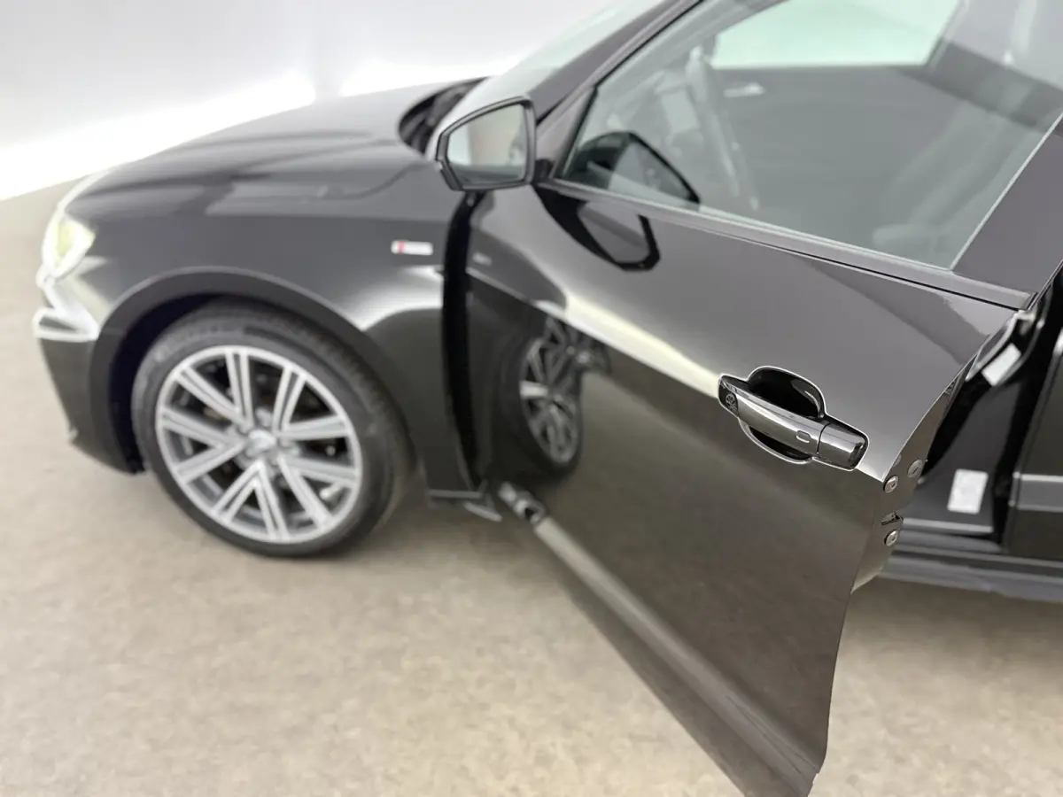 30 TFSI S-Line | Automaat | Virtual | Cruise | Carplay | Keyless | Parkeersens. | LED | NAP