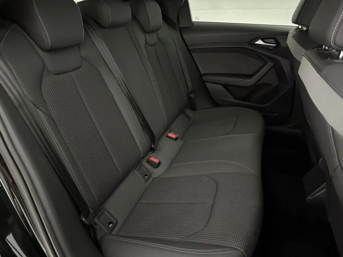 30 TFSI S-Line | Automaat | Virtual | Cruise | Carplay | Keyless | Parkeersens. | LED | NAP
