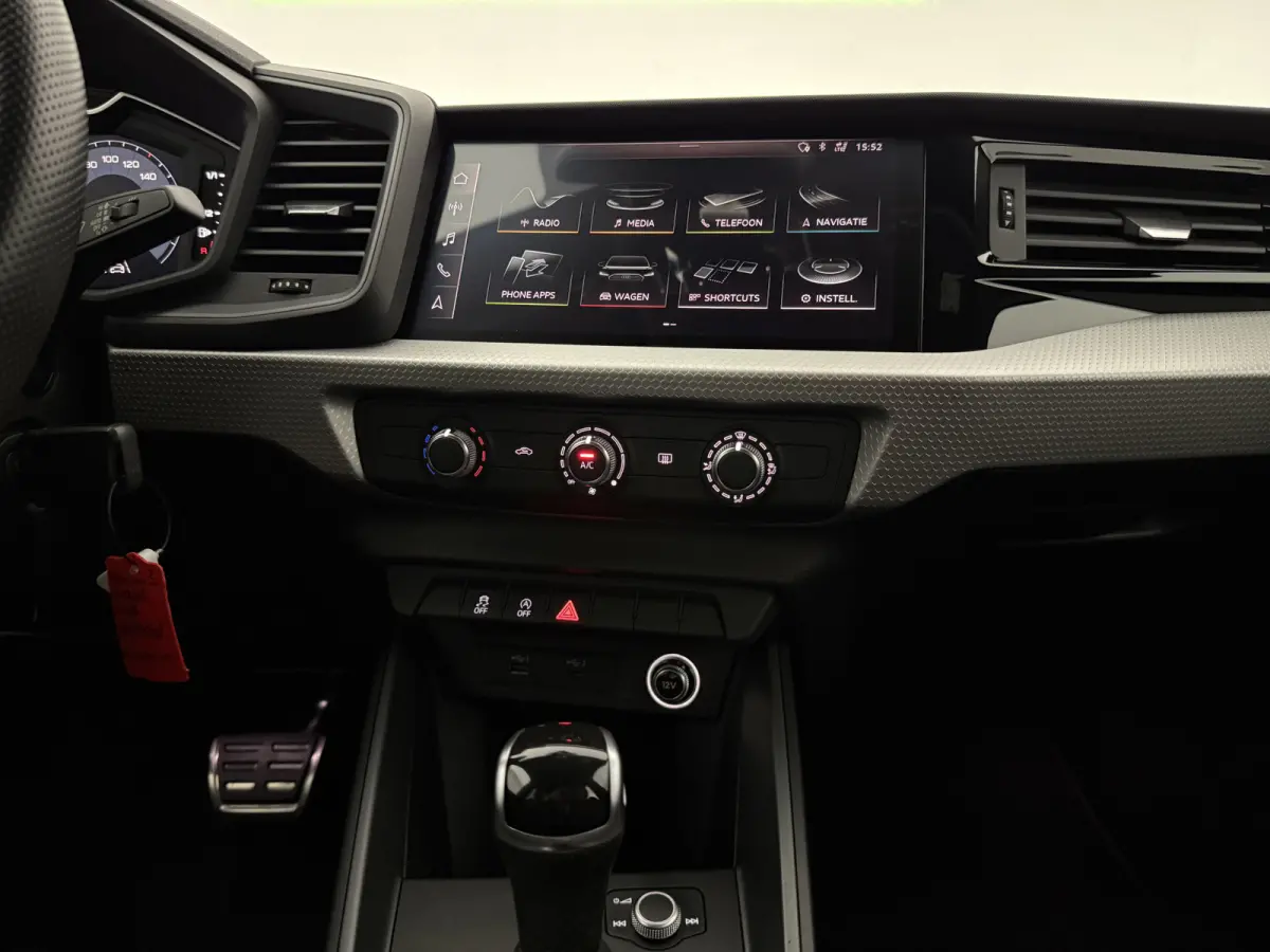 30 TFSI S-Line | Automaat | Virtual | Cruise | Carplay | Keyless | Parkeersens. | LED | NAP
