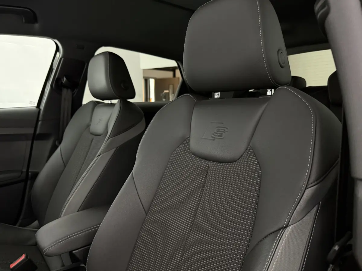 30 TFSI S-Line | Automaat | Virtual | Cruise | Carplay | Keyless | Parkeersens. | LED | NAP