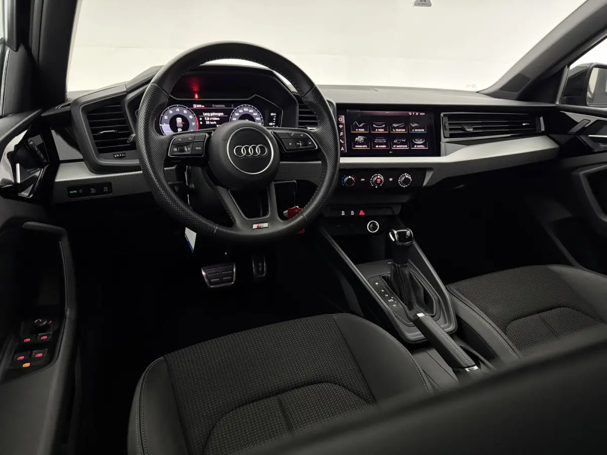 30 TFSI S-Line | Automaat | Virtual | Cruise | Carplay | Keyless | Parkeersens. | LED | NAP