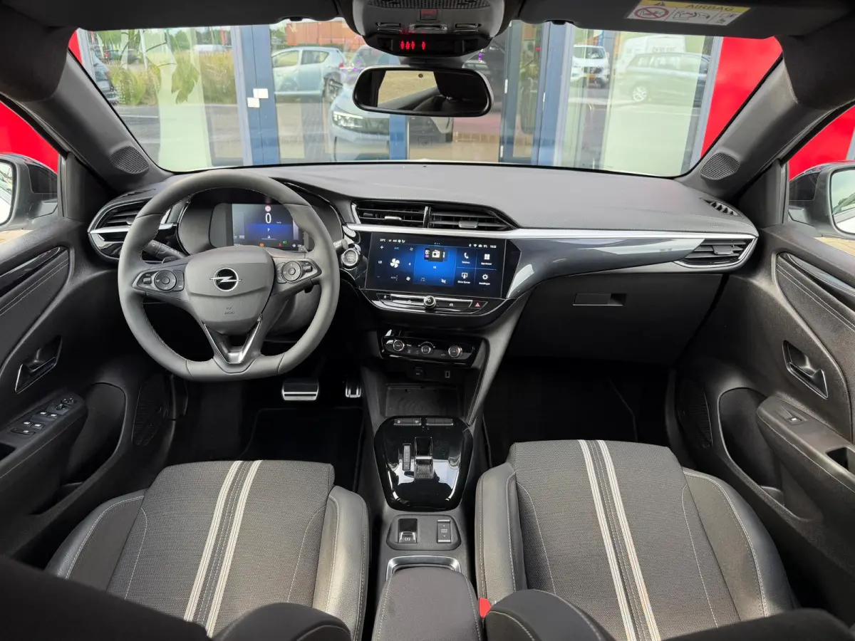1.2 Turbo GS | LED | 360 Camera | Carplay | Keyless Start | Two Tone |
