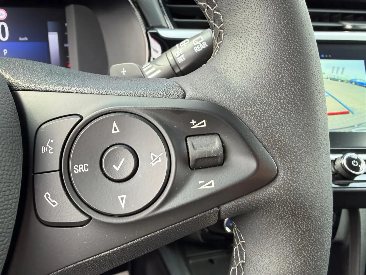 1.2 Turbo GS | LED | 360 Camera | Carplay | Keyless Start | Two Tone |