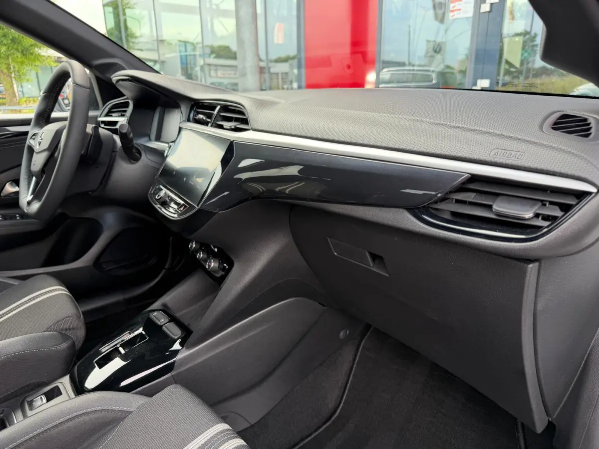 1.2 Turbo GS | LED | 360 Camera | Carplay | Keyless Start | Two Tone |