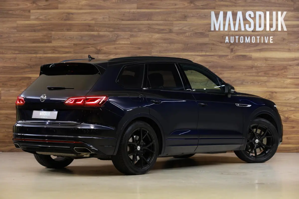 3.0 TSi 4MOTION R|Massage|Pano|HUD|Trekhaak|