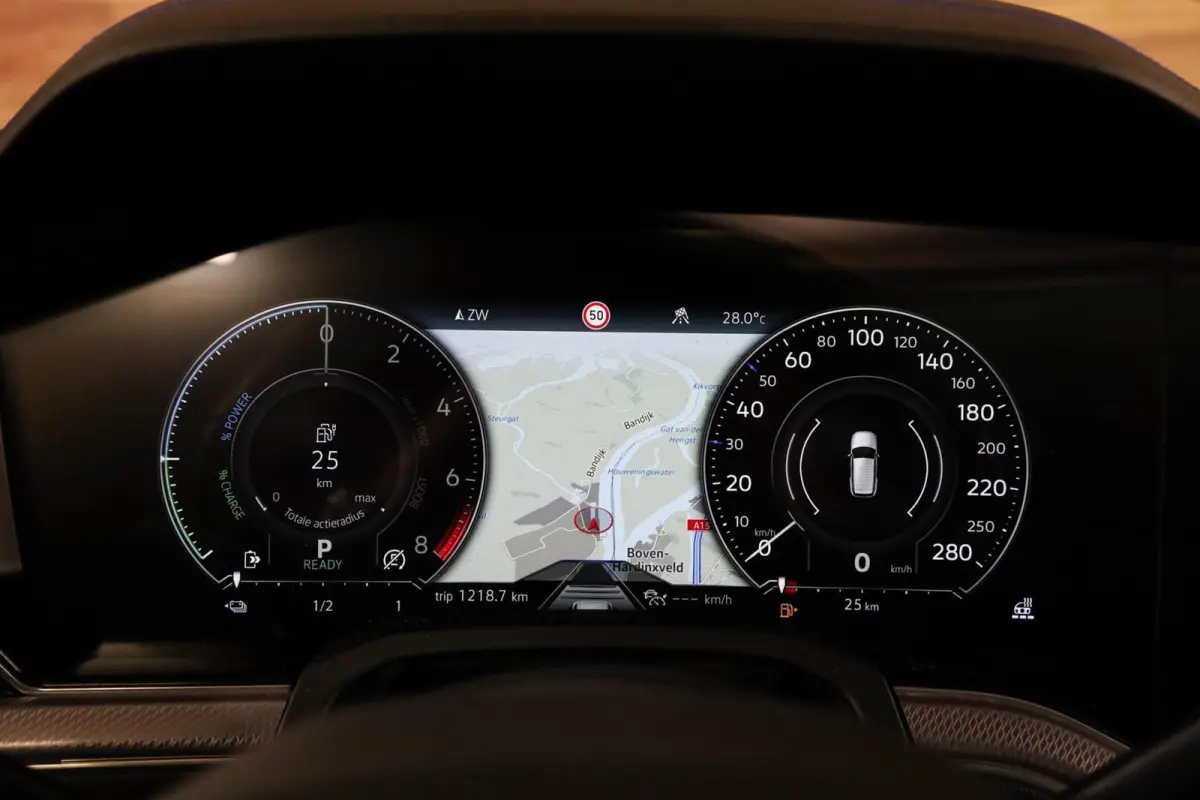 3.0 TSi 4MOTION R|Massage|Pano|HUD|Trekhaak|