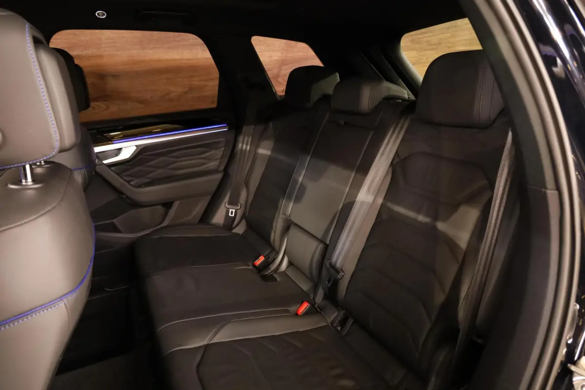 3.0 TSi 4MOTION R|Massage|Pano|HUD|Trekhaak|