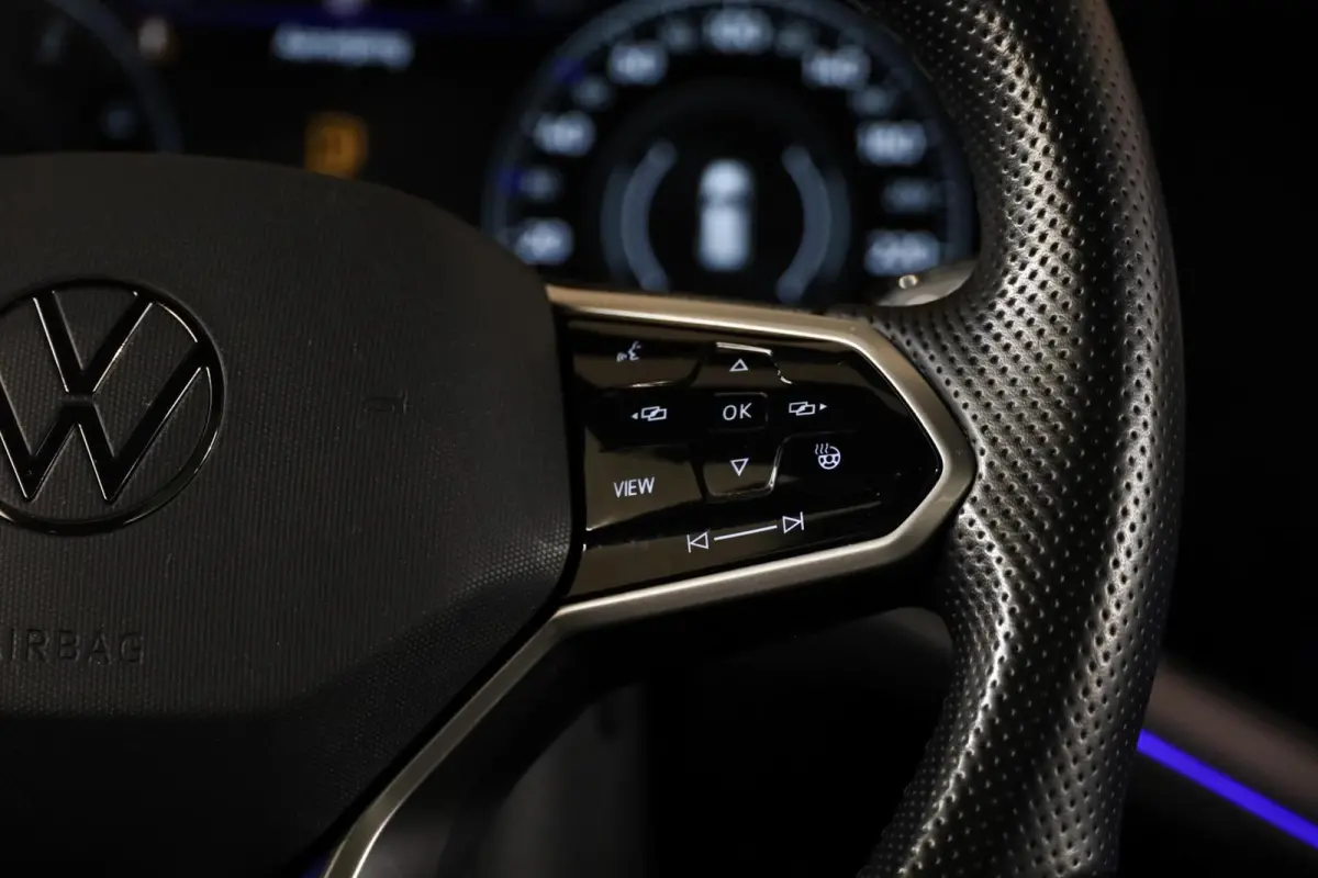 3.0 TSi 4MOTION R|Massage|Pano|HUD|Trekhaak|
