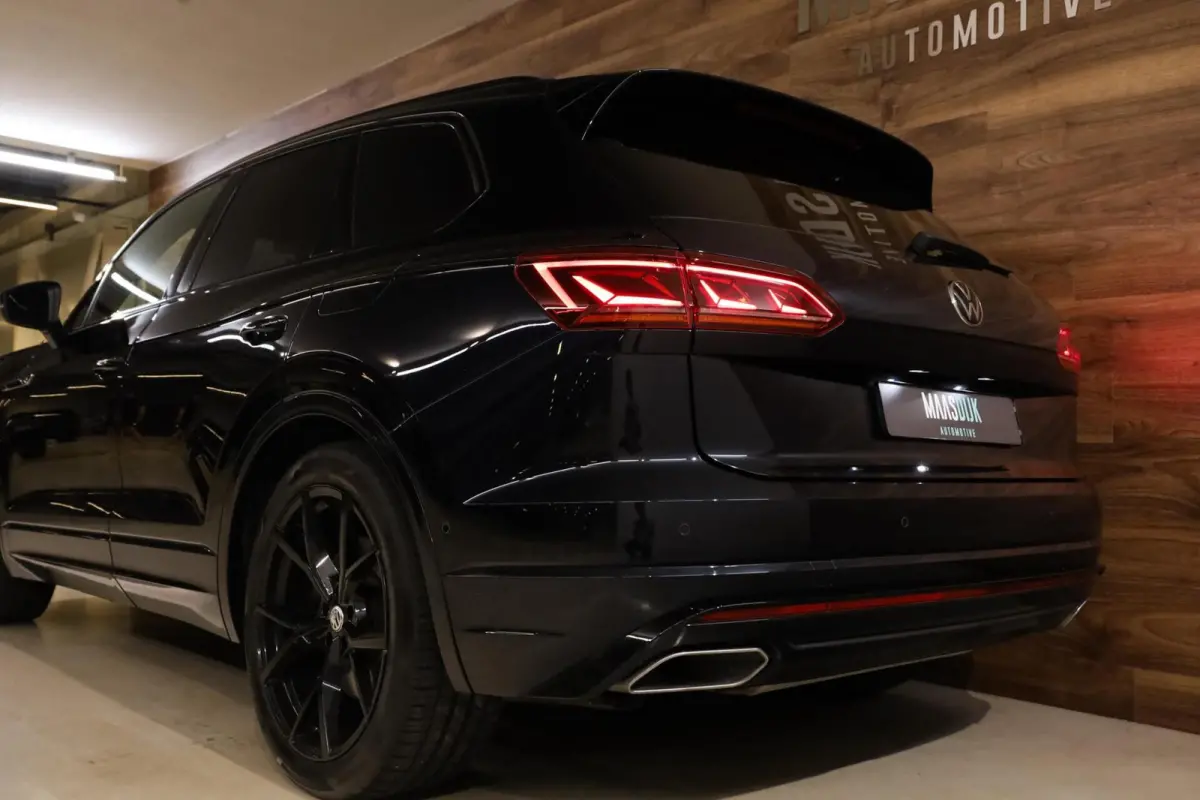 3.0 TSi 4MOTION R|Massage|Pano|HUD|Trekhaak|