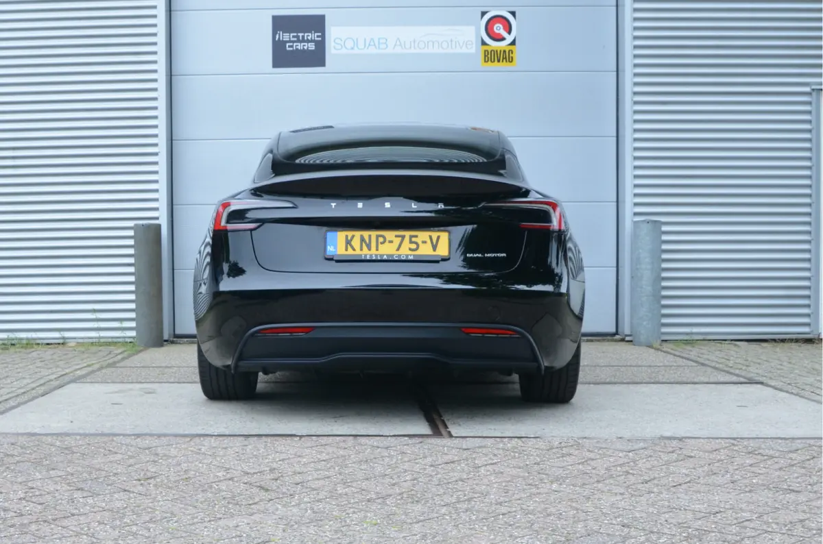 Premium Long Range AWD 78 kWh Highland, AutoPilot4.0 (FSD 99,- p/mnd) 19" Alu