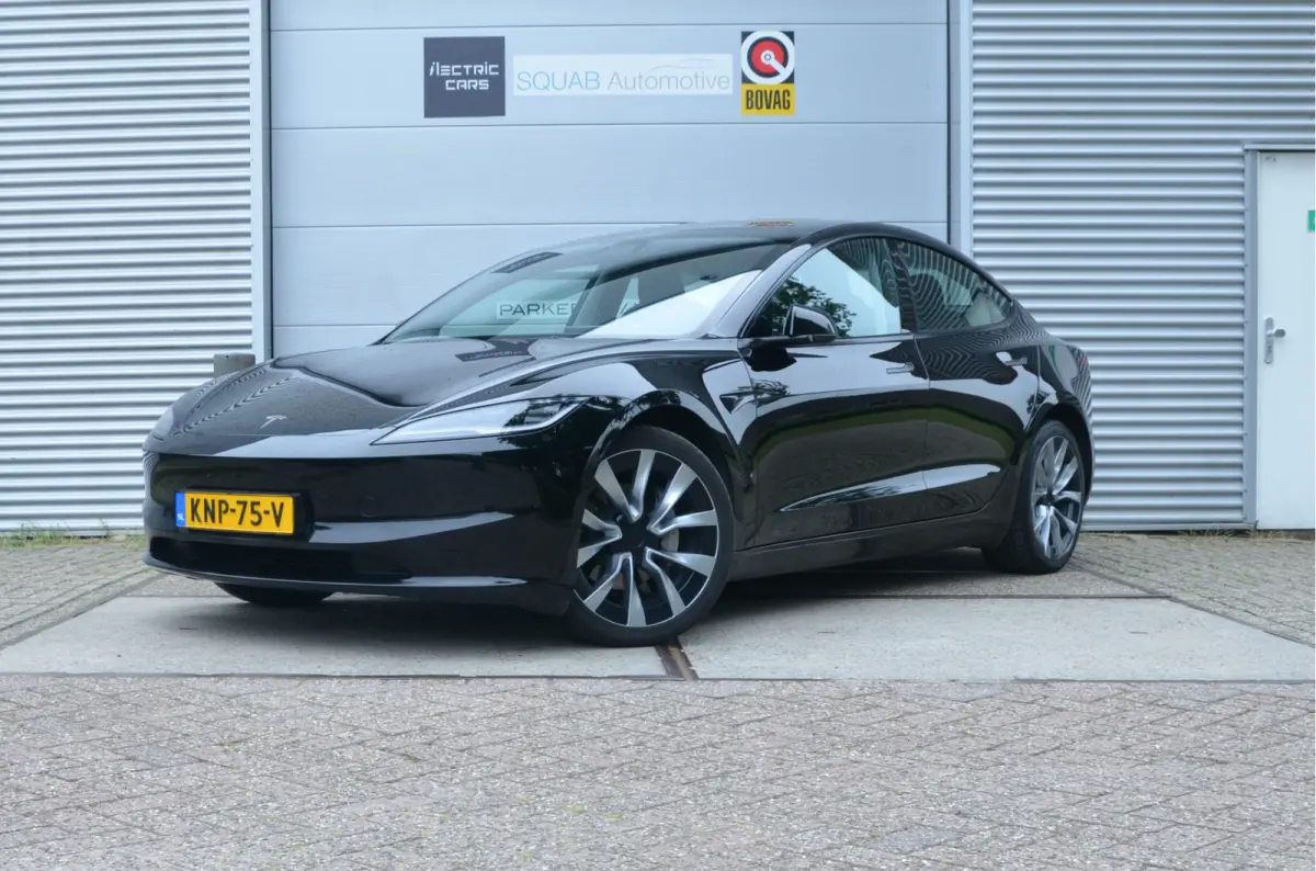 Premium Long Range AWD 78 kWh Highland, AutoPilot4.0 (FSD 99,- p/mnd) 19" Alu