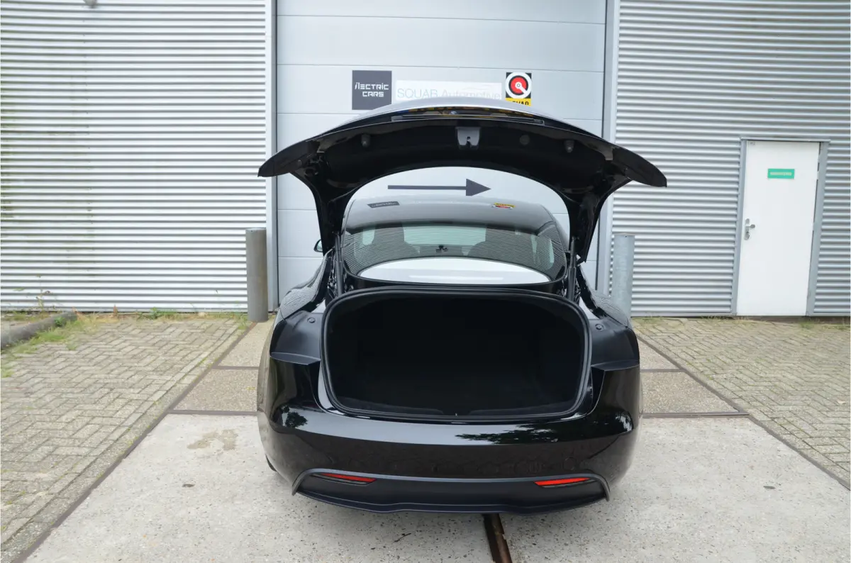 Premium Long Range AWD 78 kWh Highland, AutoPilot4.0 (FSD 99,- p/mnd) 19" Alu
