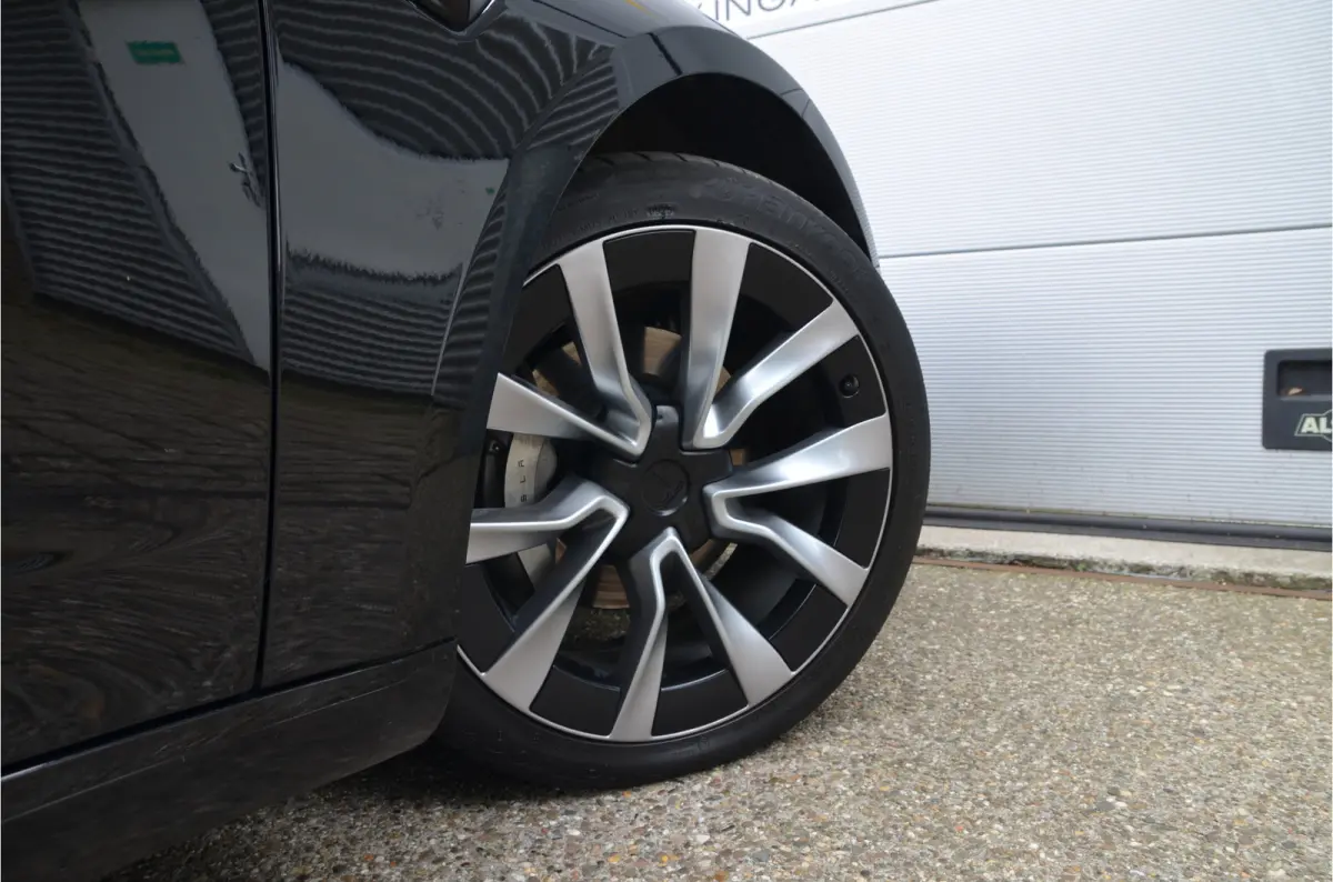Premium Long Range AWD 78 kWh Highland, AutoPilot4.0 (FSD 99,- p/mnd) 19" Alu