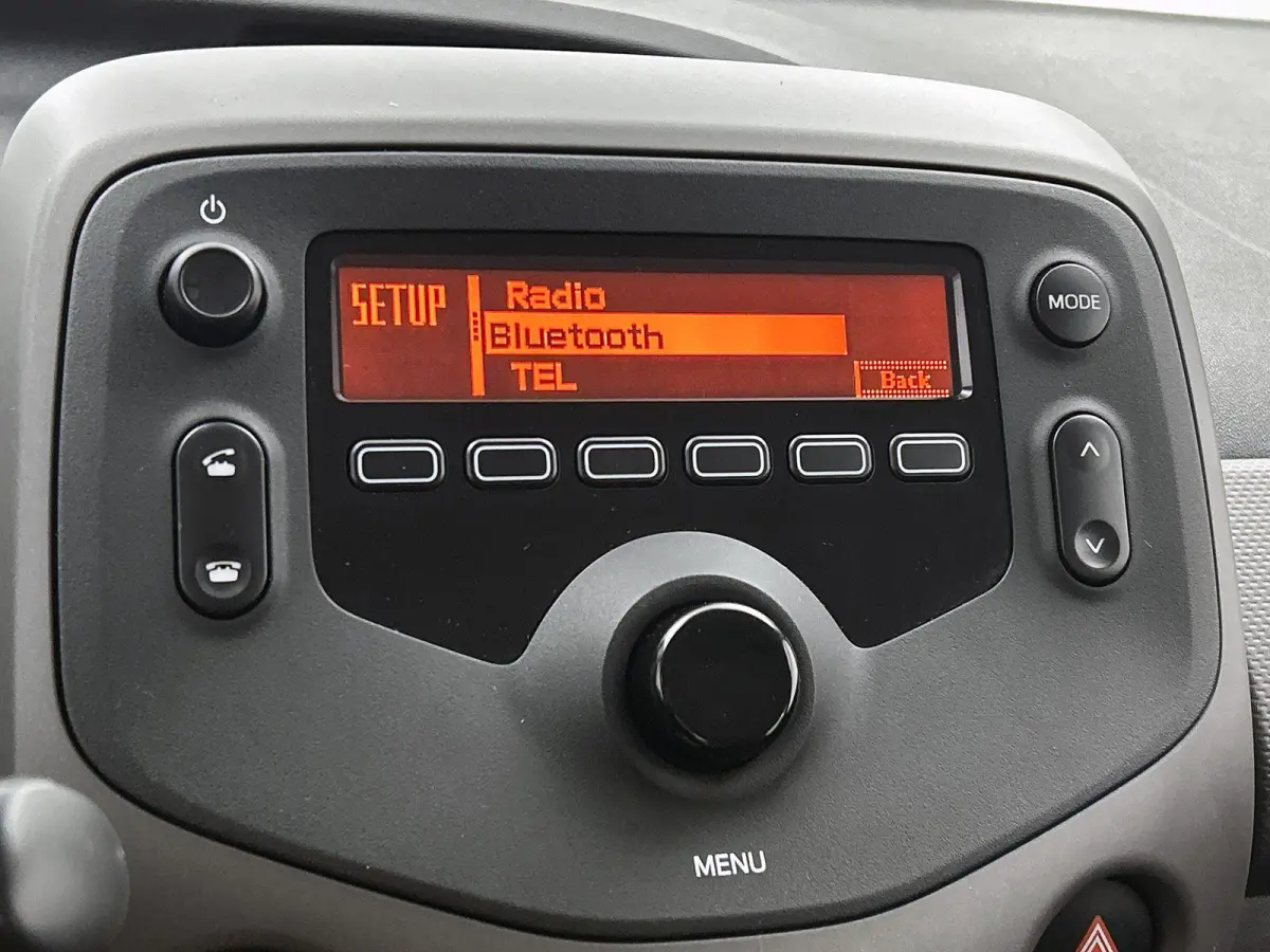 1.0 72pk Active | Airco | Bluetooth  | IsoFix |