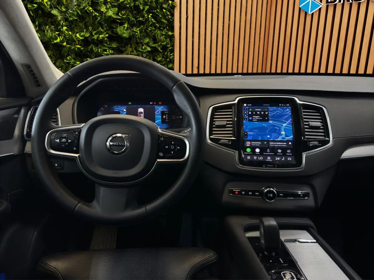 2.0 T8 Recharge AWD Ultimate Bright | Luchtvering | Leder | Stoel/Stuurverwarming | Harman&Kardon|