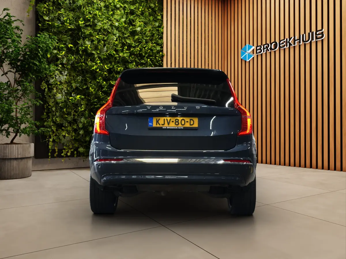 2.0 T8 Recharge AWD Ultimate Bright | Luchtvering | Leder | Stoel/Stuurverwarming | Harman&Kardon|