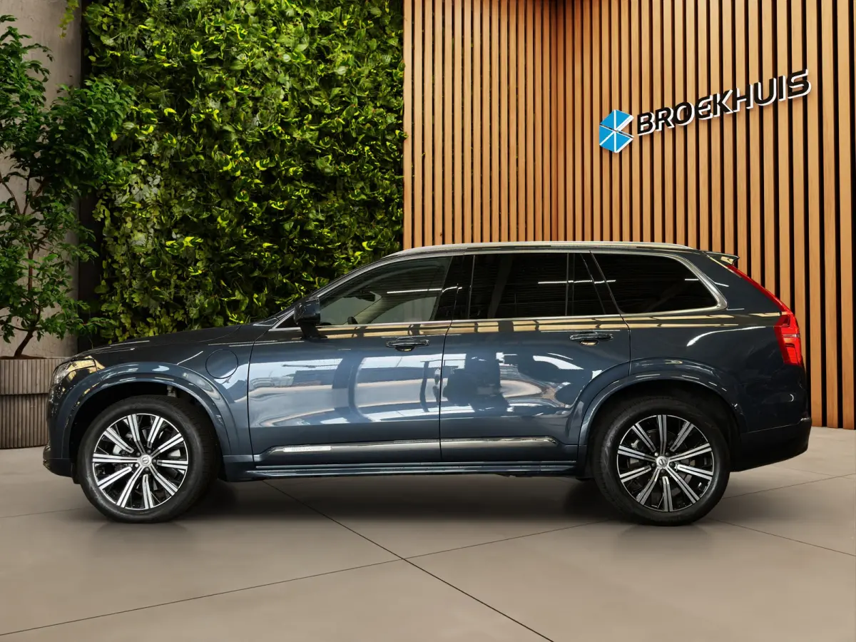 2.0 T8 Recharge AWD Ultimate Bright | Luchtvering | Leder | Stoel/Stuurverwarming | Harman&Kardon|