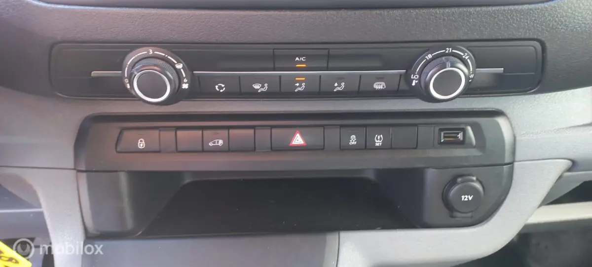 Bestel 226C 1.6 BlueHDI 95 Premium